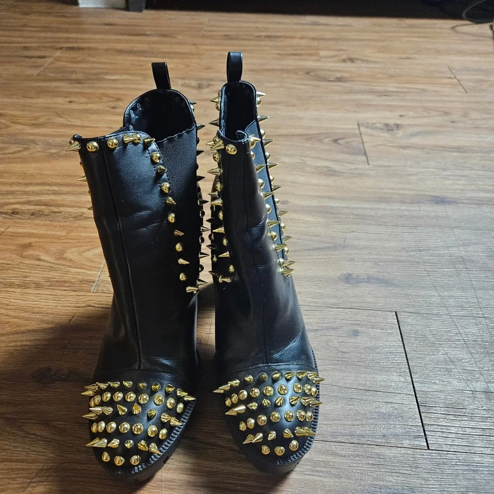 Cape Robbin Jagged Spiked Studded Platform Chelsea Ankle Boots 8.5 Lug Sole Punk